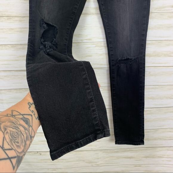 Adriano Goldschmied The Legging Super Skinny Distressed Jeans - Picture 4 of 8